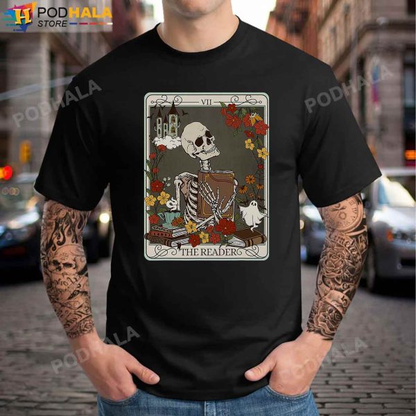 The Reader Tarot Card Funny Skeleton Librarian T-Shirt Halloween Gifts